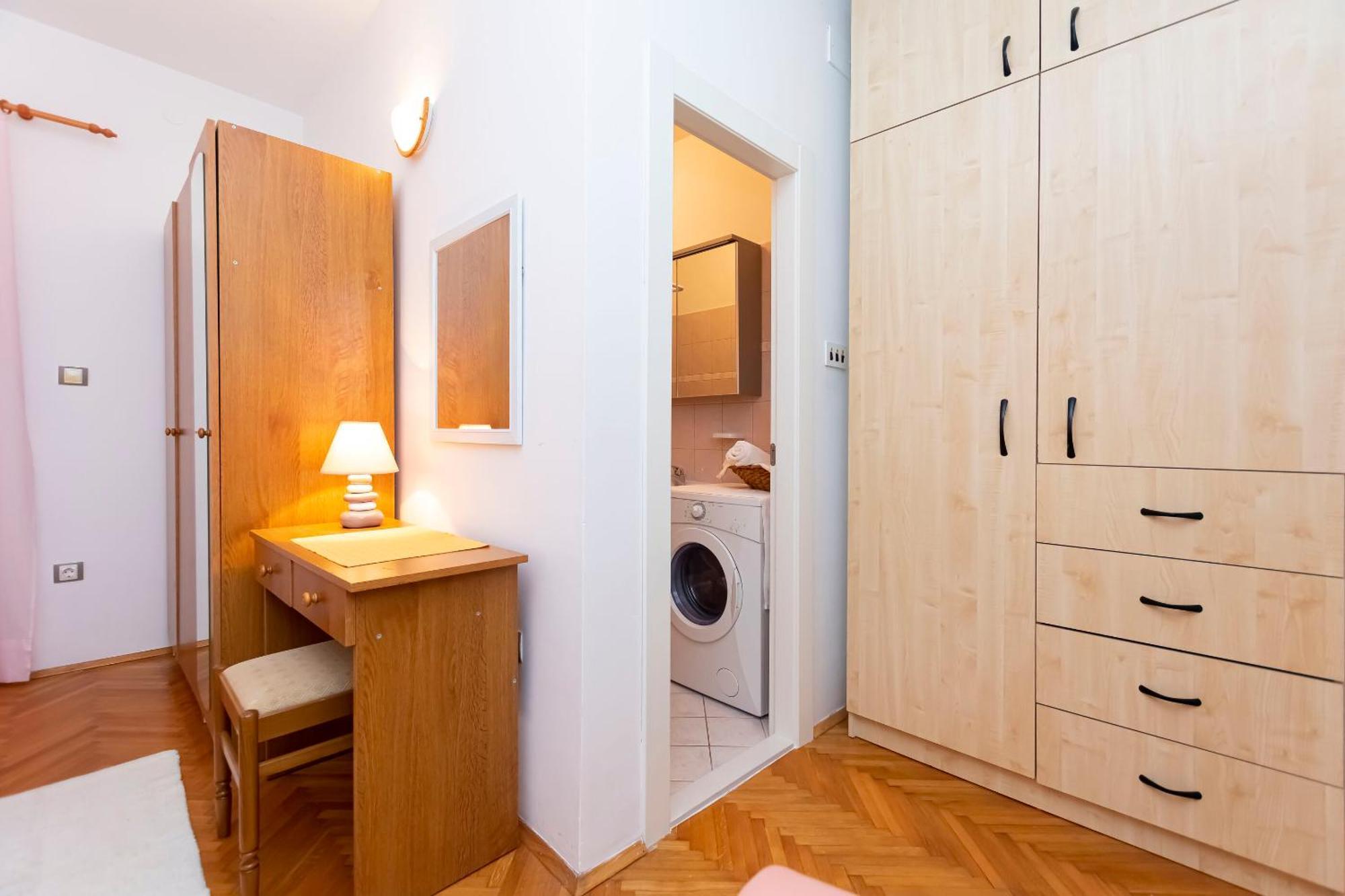 Apartment Ton?i