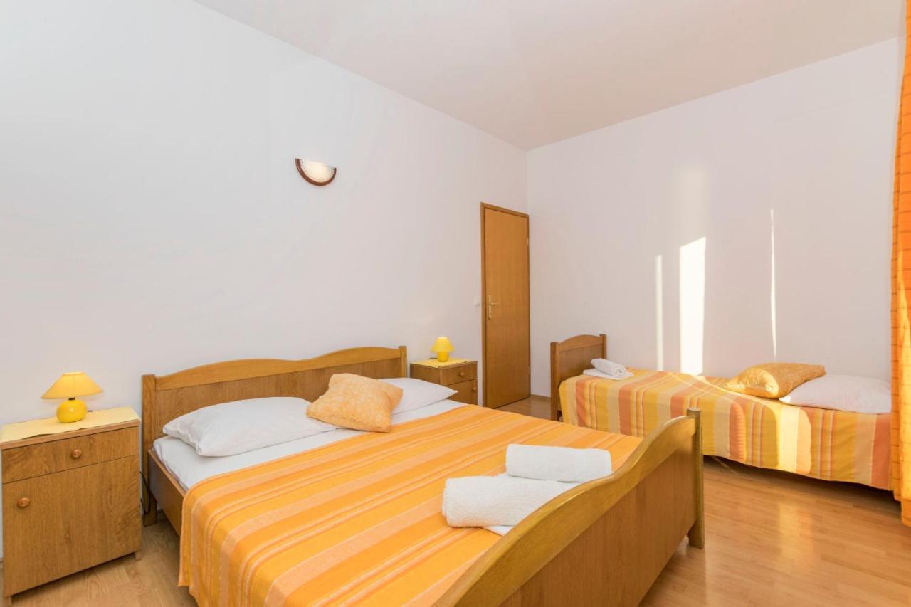 Apartment Ton?i